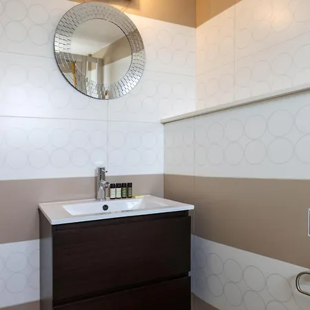 Phaedrus Living Mini Art House Pollock Apartamento Nicosia