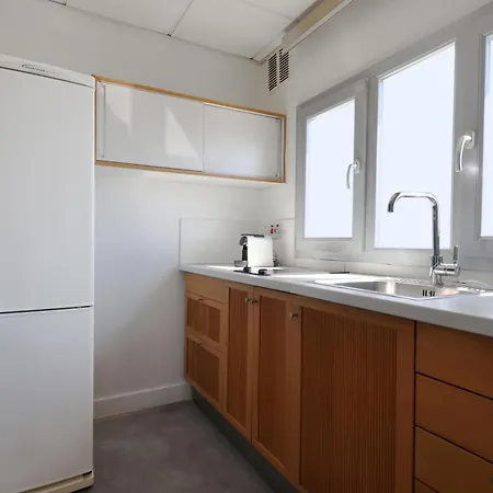 Phaedrus Living Mini Art House Pollock Apartment